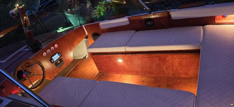 Classic Vintage Style Custom Motorboat