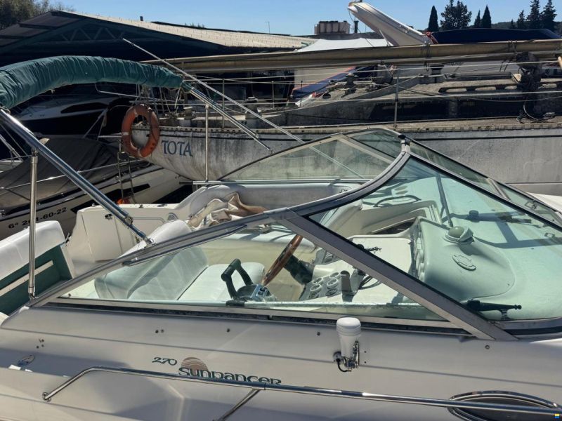 Sea Ray 270 Sundancer