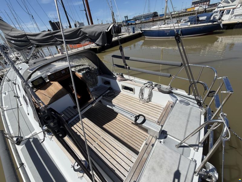 Asante 1100 Hubkiel
