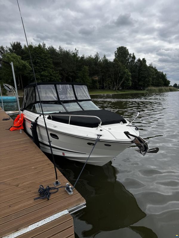 Sea Ray Sun Sport 250 SSE25E