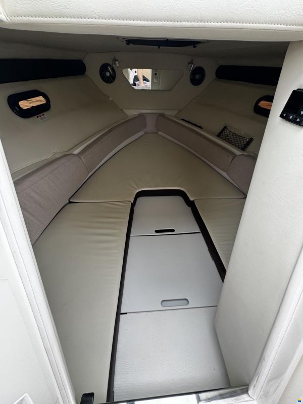 Sea Ray Sun Sport 250 SSE25E