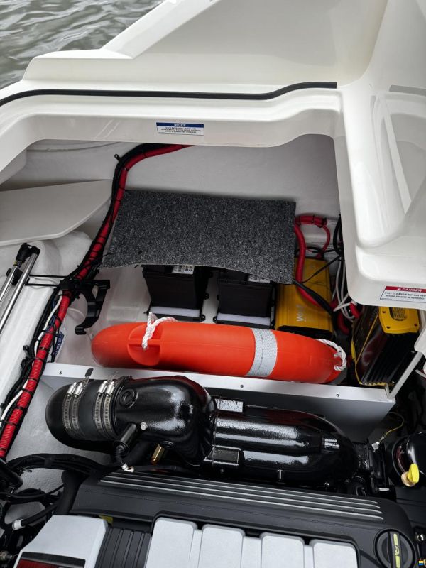 Sea Ray Sun Sport 250 SSE25E