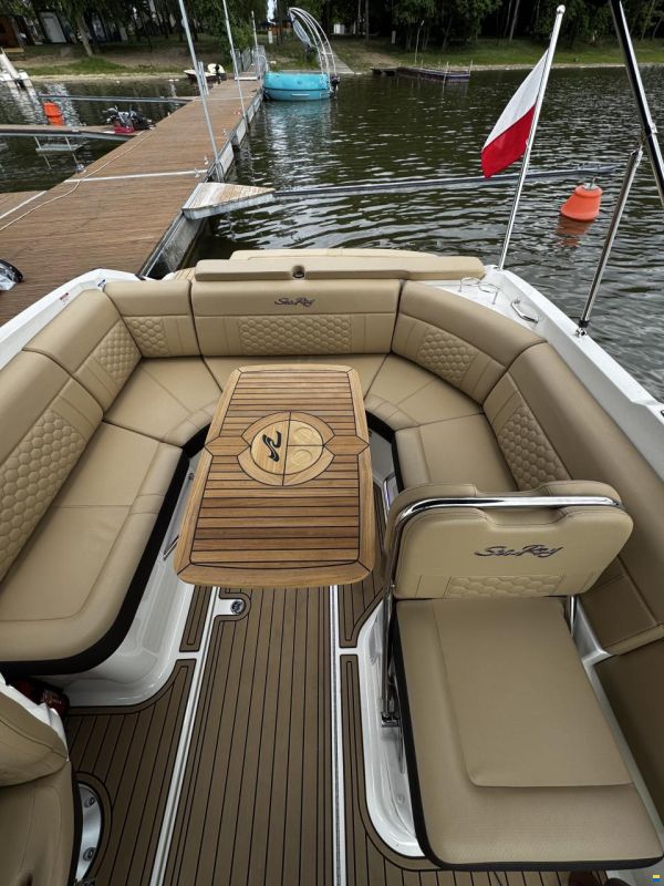 Sea Ray Sun Sport 250 SSE25E