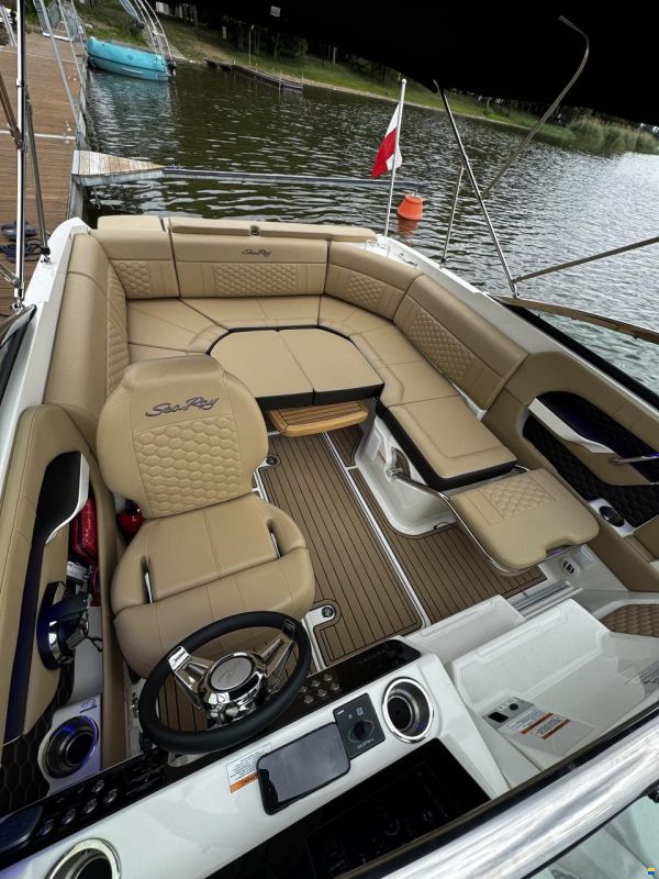 Sea Ray Sun Sport 250 SSE25E