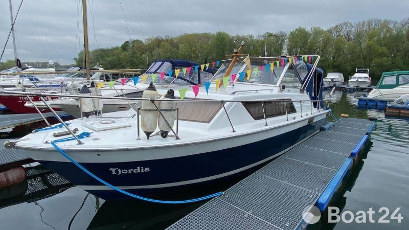 Chris Craft Express Cruiser 30
