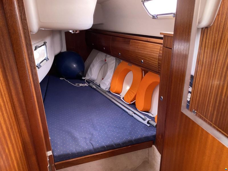 Bavaria 32