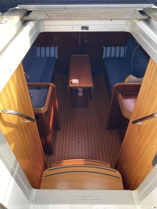 Bavaria 32