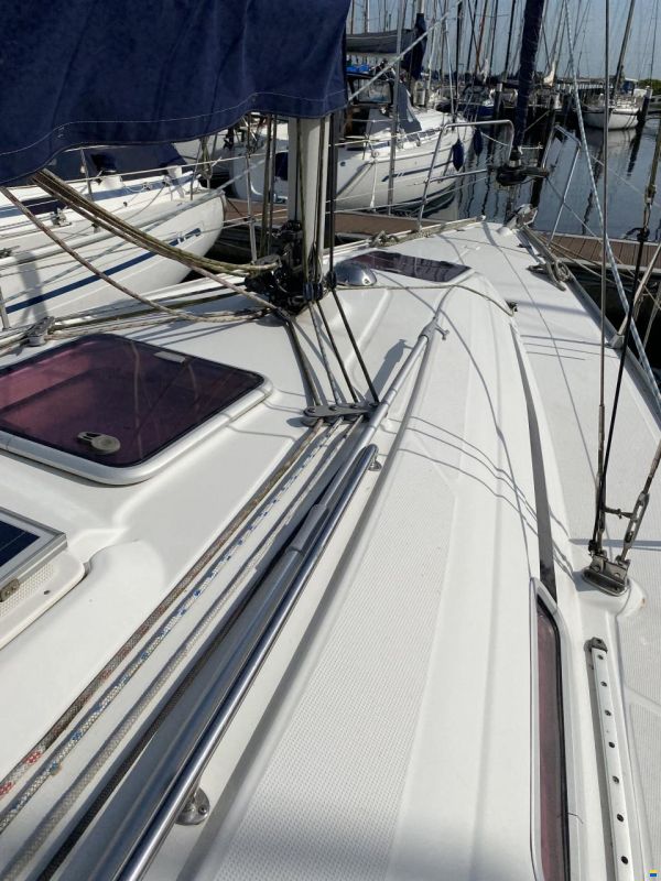 Bavaria 32