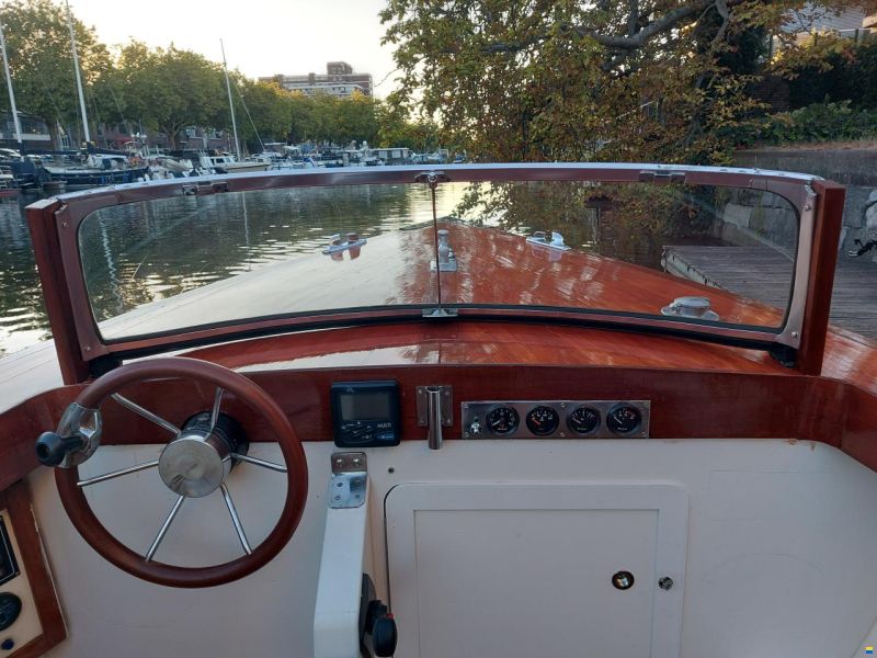 Open launch motorboot