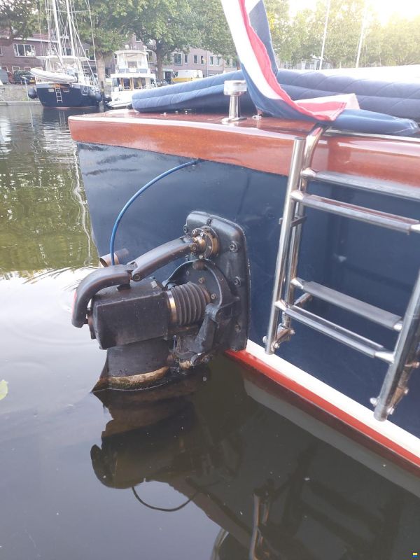 Open launch motorboot