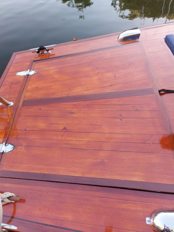 Open launch motorboot
