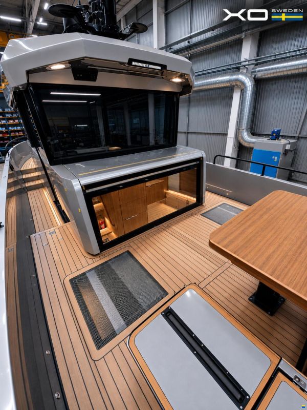 XO Boats EXPLR 44