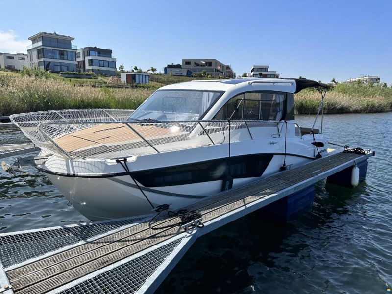 Quicksilver 755 Weekend