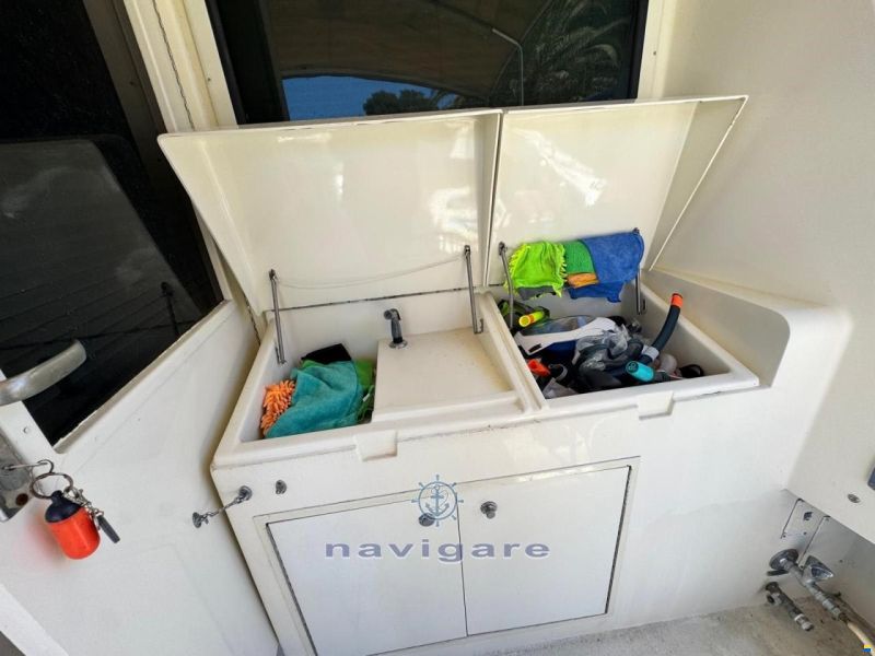 Hatteras 38 SF