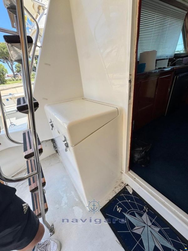Hatteras 38 SF