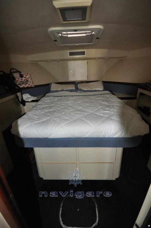Hatteras 38 SF