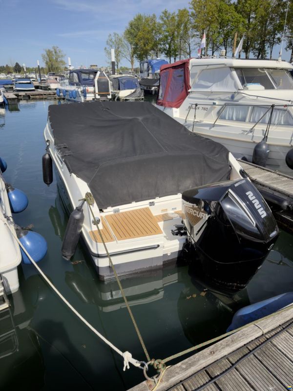 Quicksilver 675 Activ Cruiser