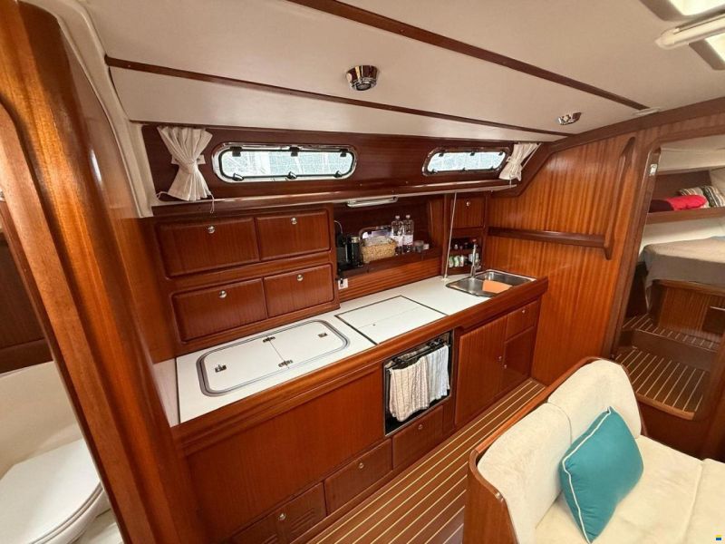 Bavaria 42