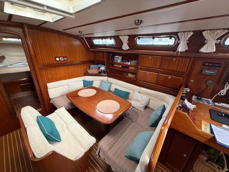 Bavaria 42