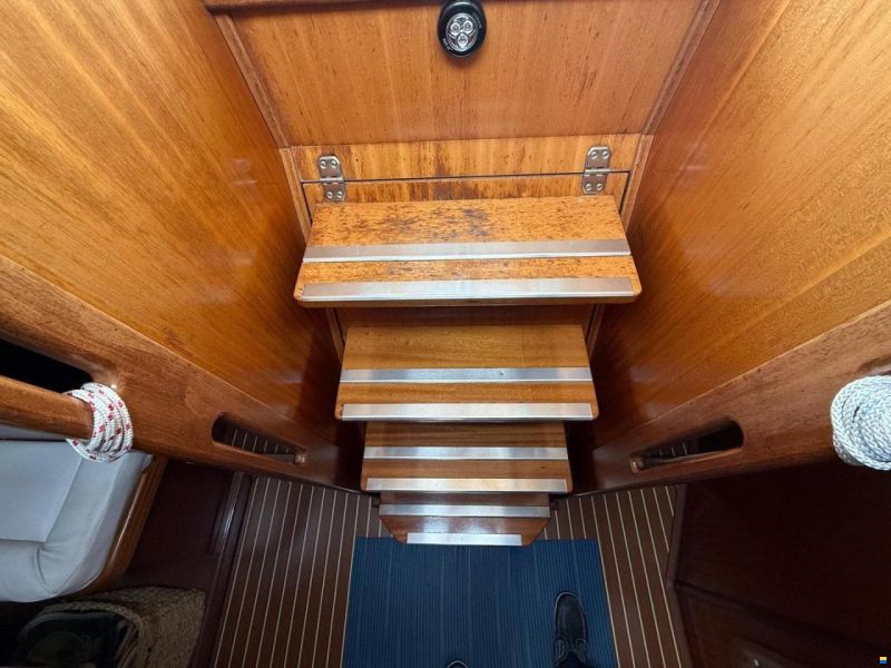 Bavaria 42