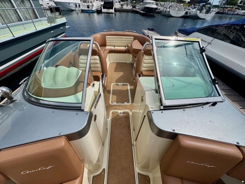 Chris Craft Launch 25