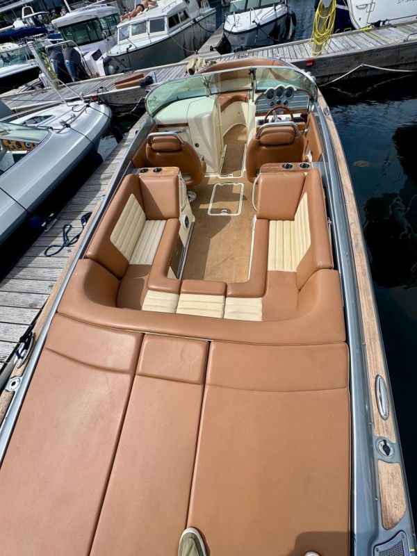 Chris Craft Launch 25