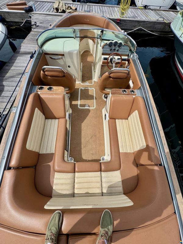 Chris Craft Launch 25