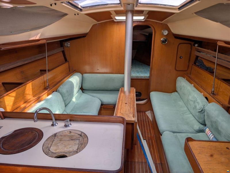 Beneteau Oceanis 350
