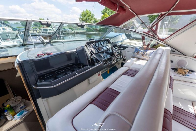 Sea Ray 370 Express Cruiser
