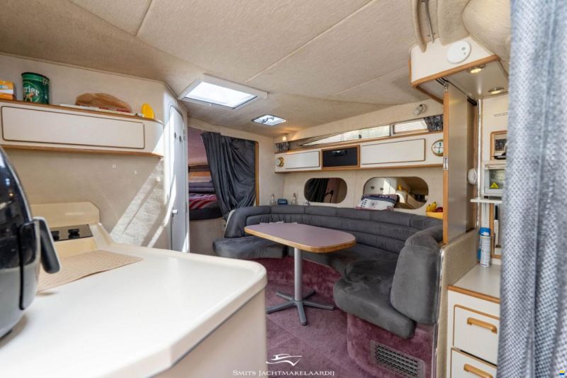 Sea Ray 370 Express Cruiser