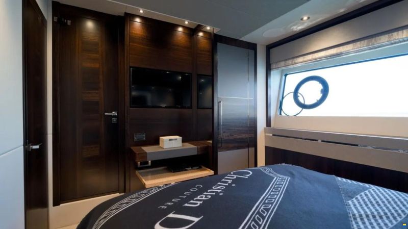 Sunseeker 76 Yacht