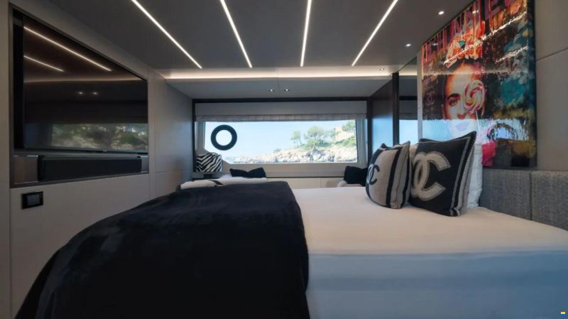 Sunseeker 76 Yacht
