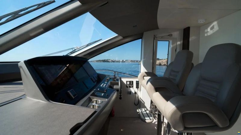Sunseeker 76 Yacht