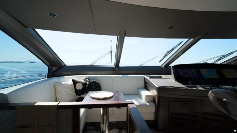 Sunseeker 76 Yacht
