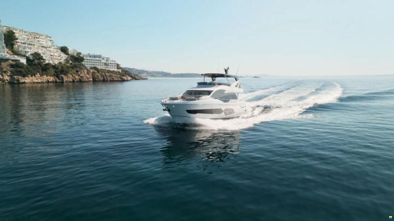 Sunseeker 76 Yacht