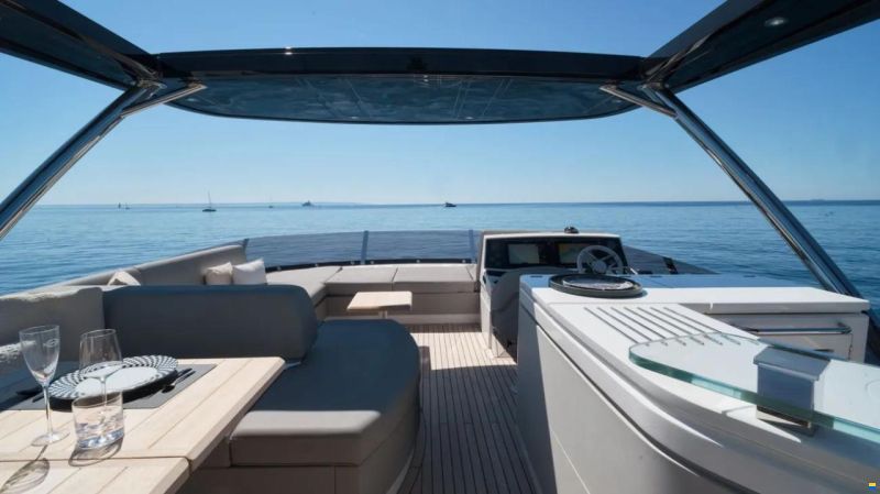 Sunseeker 76 Yacht