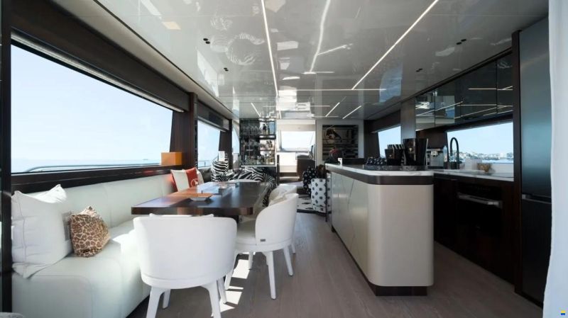 Sunseeker 76 Yacht