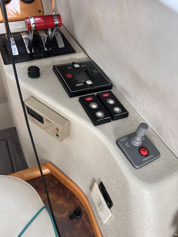 Sealine 320 SOLCIO FLY