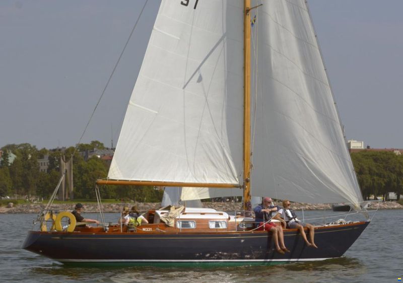 Hallberg-Rassy Mistral 33