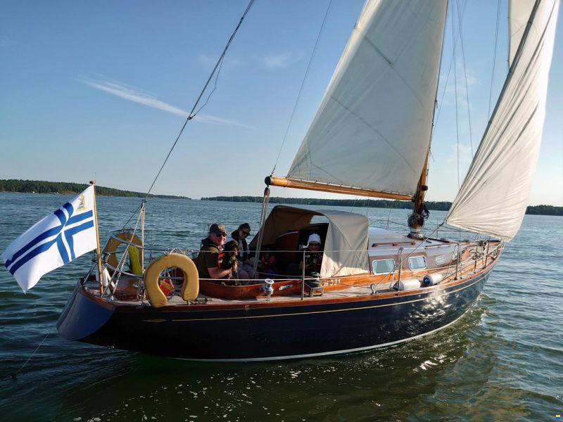 Hallberg-Rassy Mistral 33