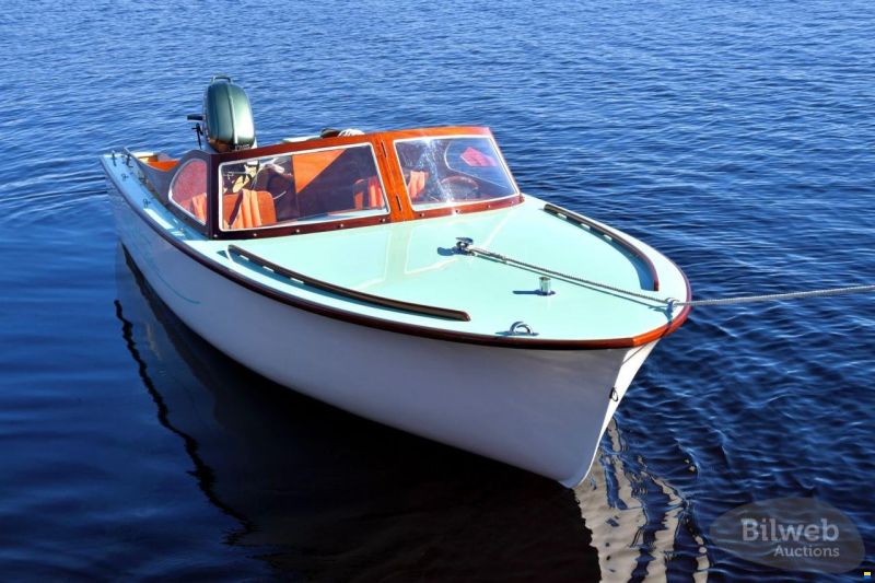 Alloy Yachts Realloy Pilen