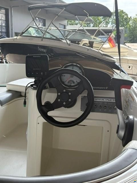 Bayliner Element 160