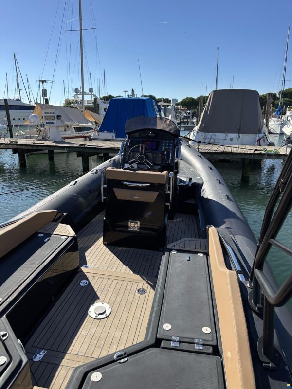 SPX Rib 24 Dinette