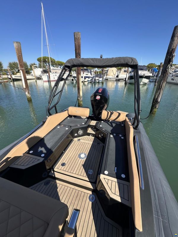 SPX Rib 24 Dinette