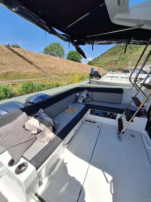 Jeanneau Merry Fisher 1095 Fly