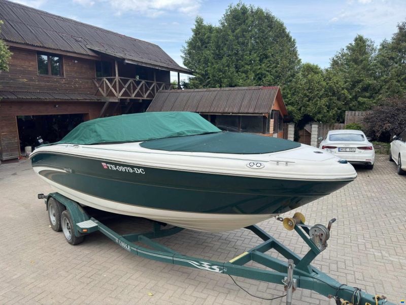 Sea Ray 210 Bowrider Signature
