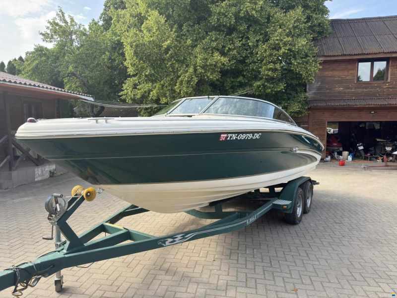 Sea Ray 210 Bowrider Signature