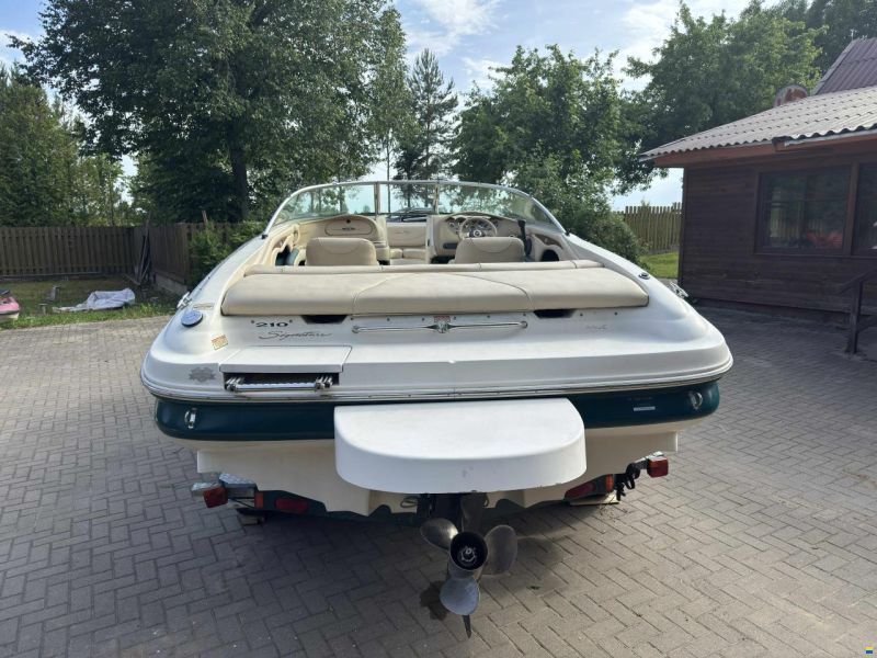 Sea Ray 210 Bowrider Signature
