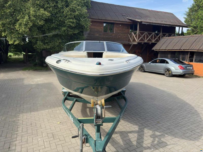 Sea Ray 210 Bowrider Signature