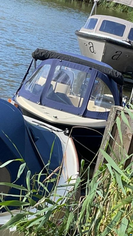 Onbekend Stabiele Motorboot Sloep